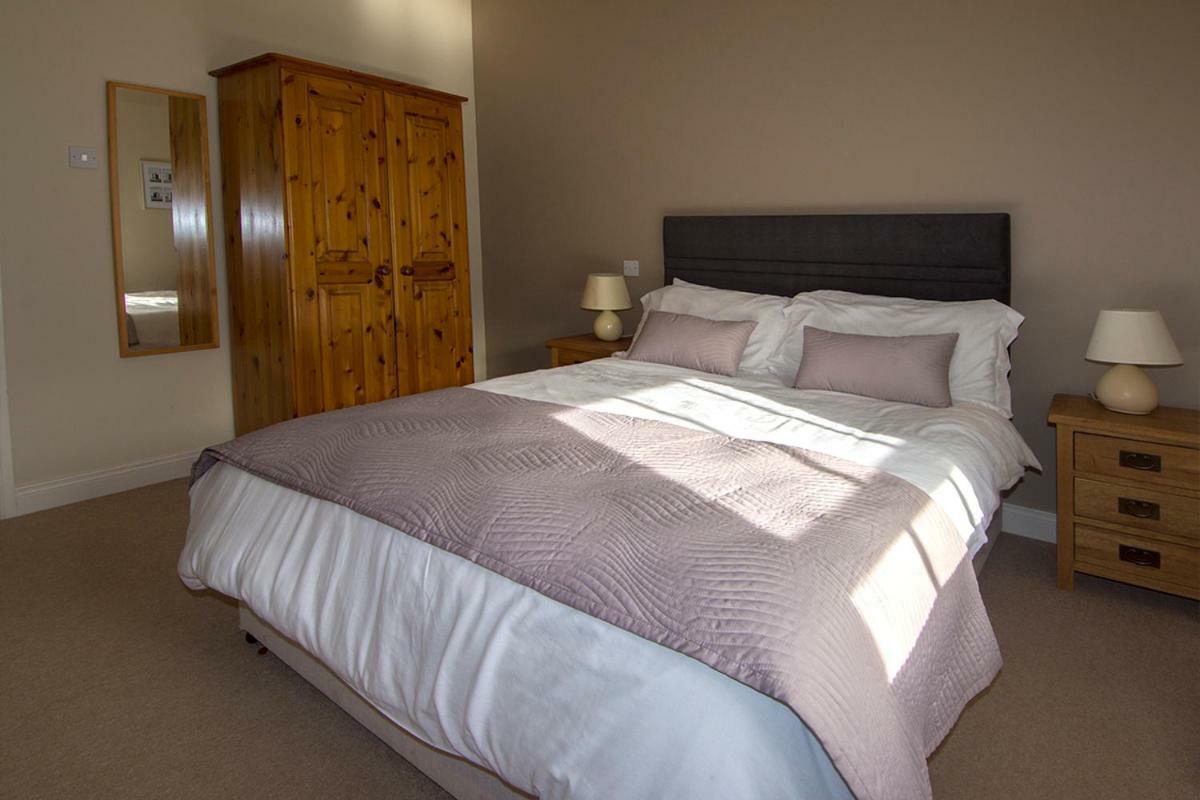 Townley Hall Apartments Слейн Екстер'єр фото