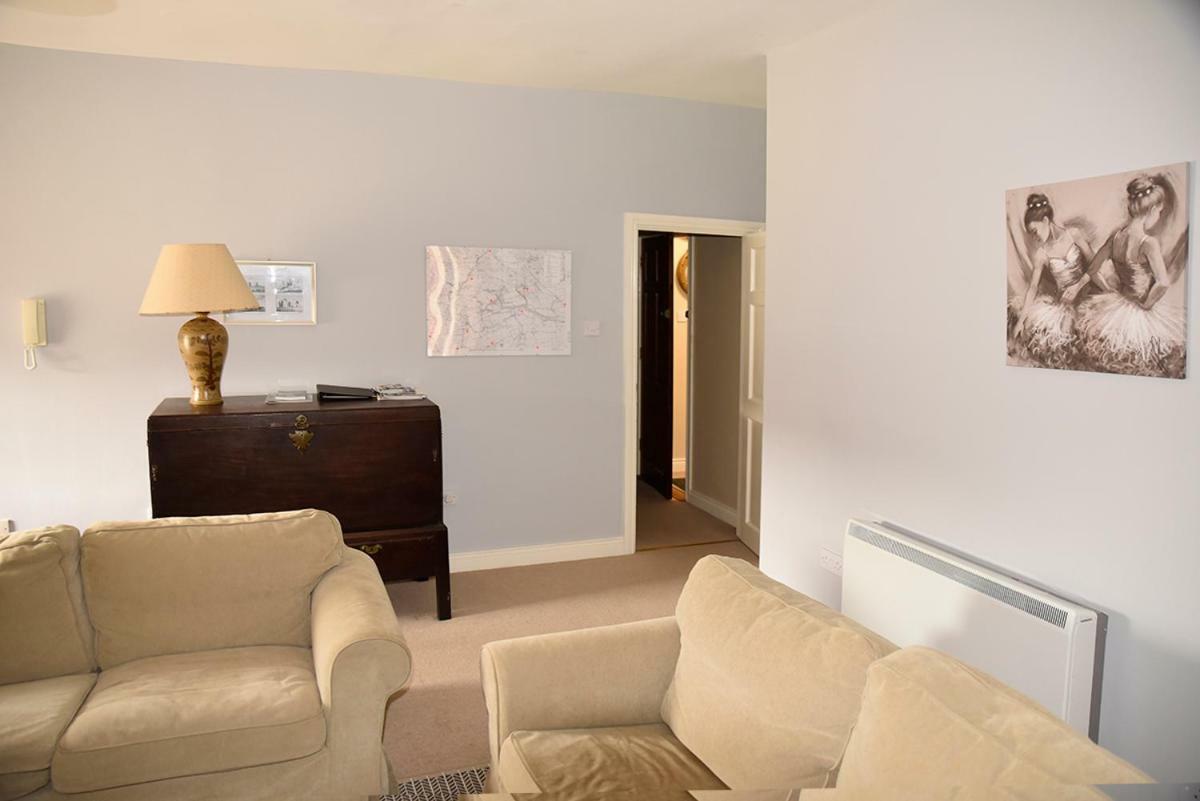 Townley Hall Apartments Слейн Екстер'єр фото